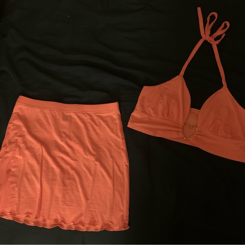 tie backless halter top and lettuce trim skirt